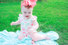 Load image into Gallery viewer, MILA BUBBLE IN EVERLEIGH