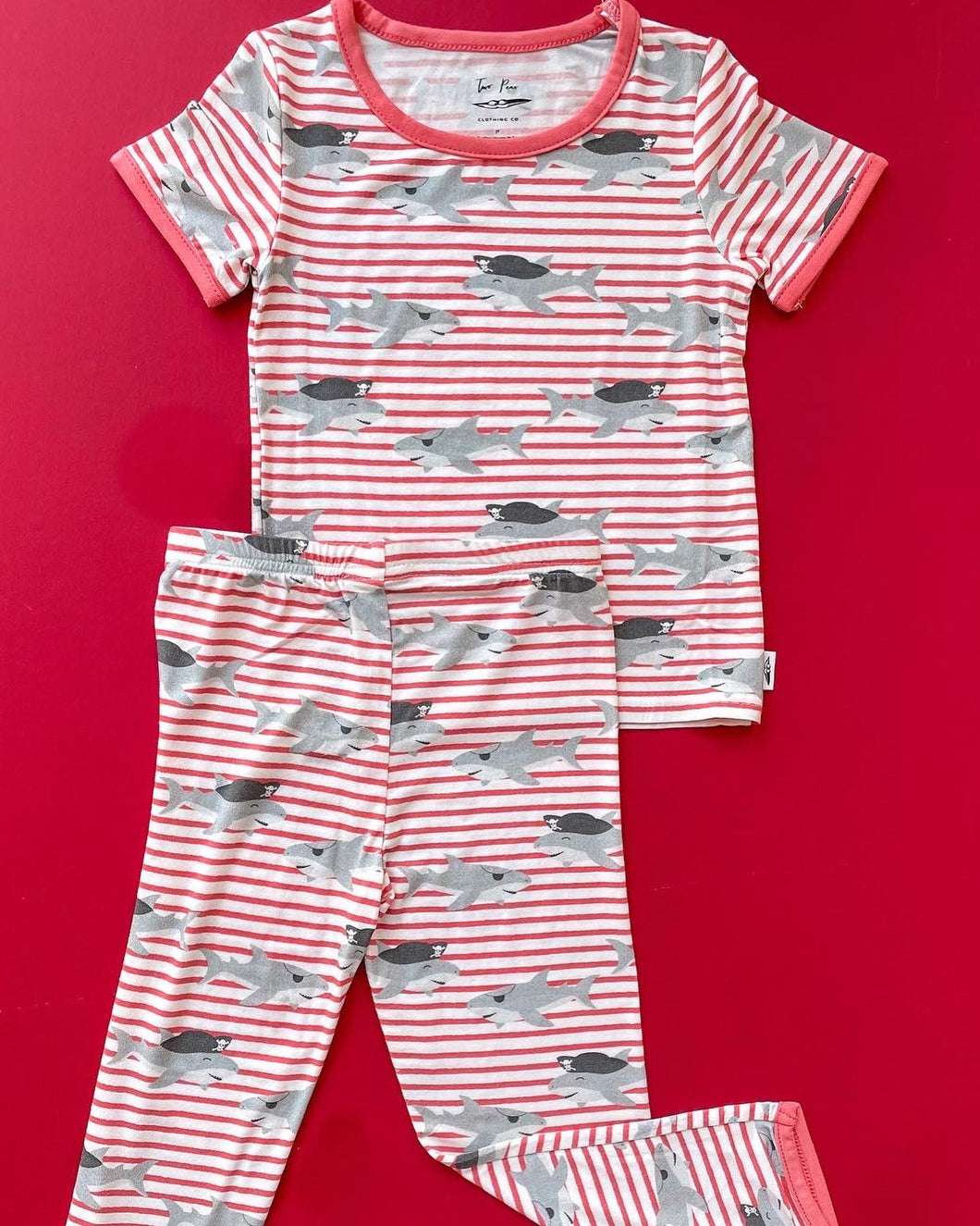 ZEUS PIRATE SHARKS TWO PIECE SET